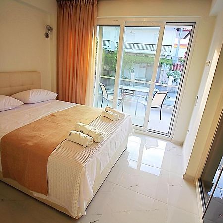 Sky Rays Luxury Apartments นิกิติ ภายนอก รูปภาพ