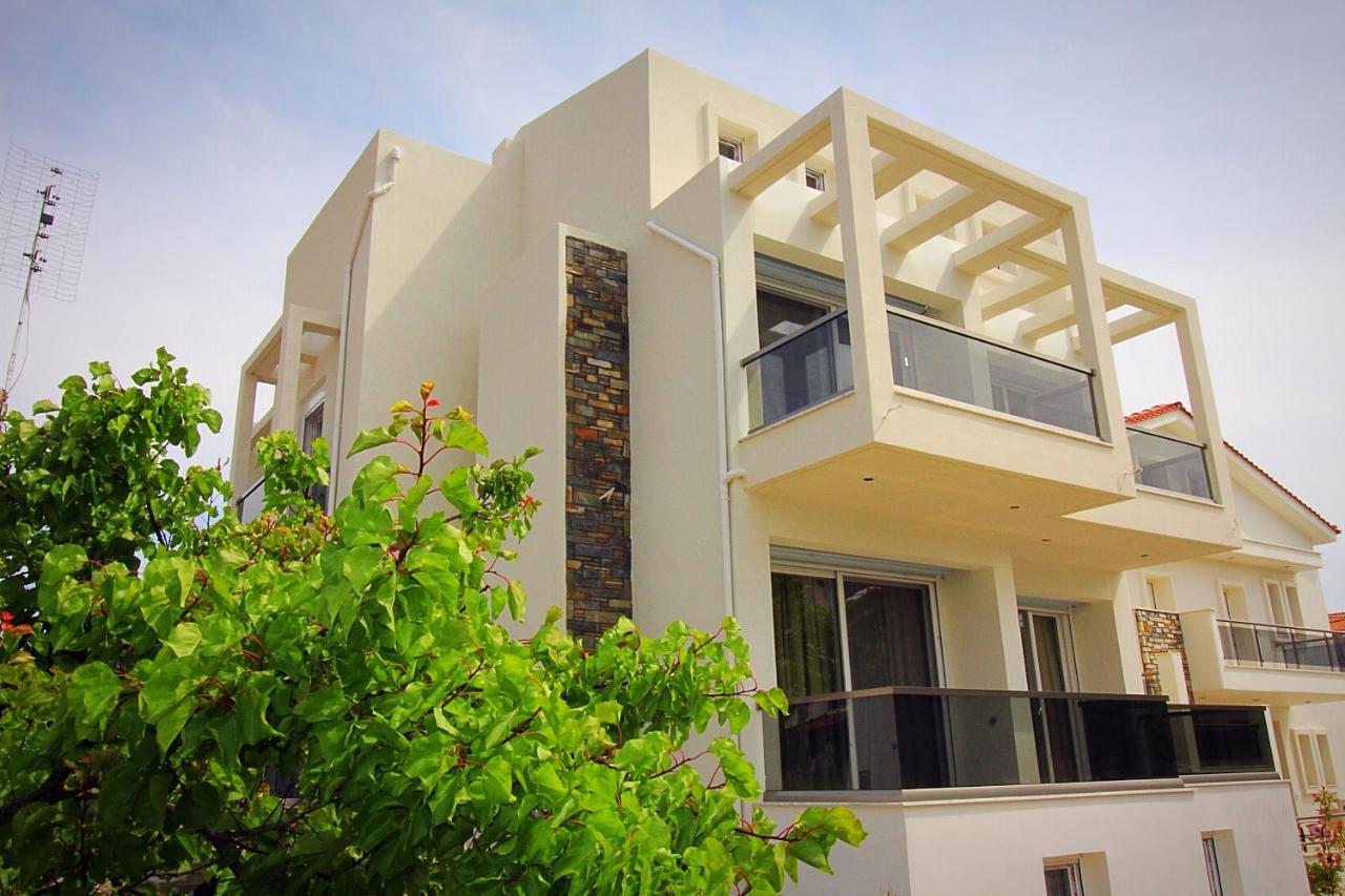 Sky Rays Luxury Apartments นิกิติ ภายนอก รูปภาพ