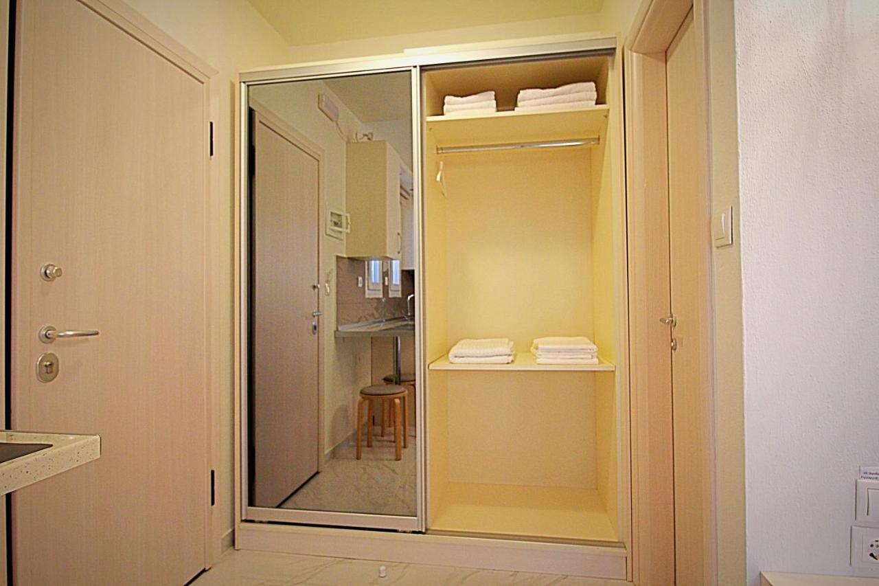 Sky Rays Luxury Apartments นิกิติ ภายนอก รูปภาพ