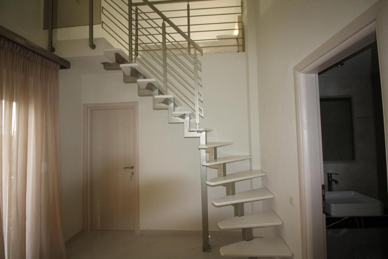 Sky Rays Luxury Apartments นิกิติ ภายนอก รูปภาพ
