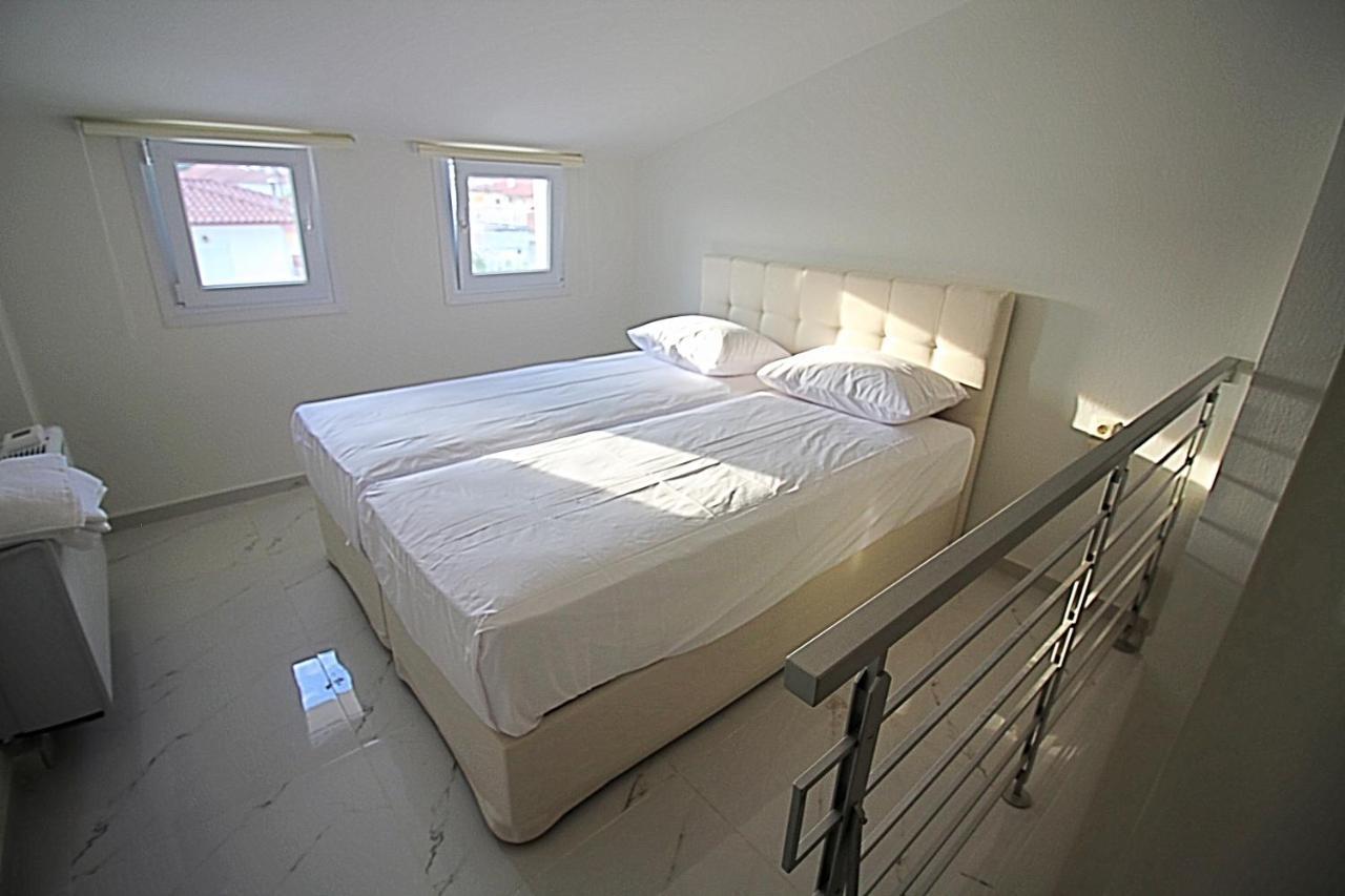 Sky Rays Luxury Apartments นิกิติ ภายนอก รูปภาพ